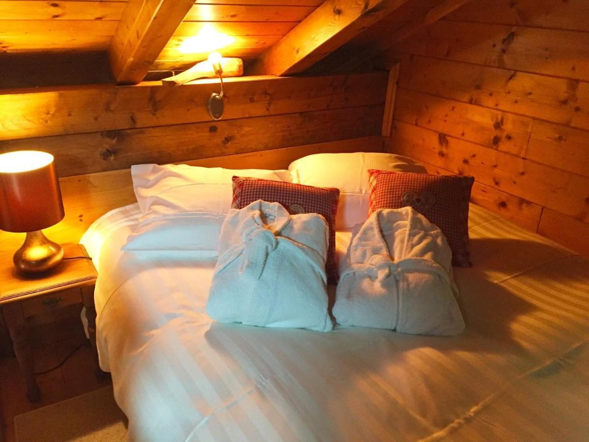 Cosy Chalet With Private Sauna In Bousseviller Phòng bức ảnh